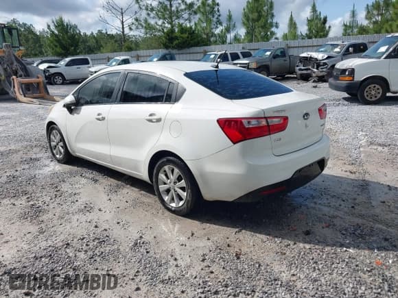 ✅ 2015 Kia Rio EX • VIN: KNADN4A38F6446595 • Lot: 42229819. Listed on IAAI with Not provided. Free auction sales archive from the USA and detailed vehicle history report at DreamBid. Image 3.