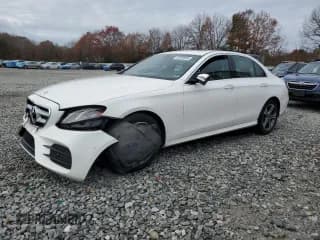 ✅ 2018 Mercedes-Benz E 300 • VIN: WDDZF4KB6JA340976 • Lot: 92283605. Wystawiony na Copart z przebiegiem 111 984 mil. Bezpłatny archiwum sprzedaży aukcyjnych z USA i szczegółowy raport historii pojazdu na DreamBid. Zdjęcie 1.