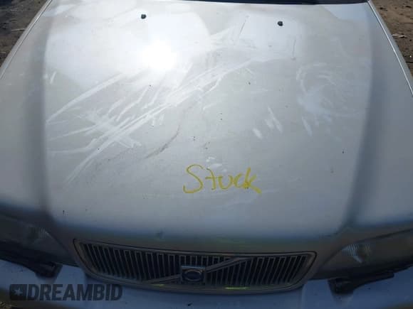 ✅ 2002 Volvo C70 • VIN: YV1NC53D72J030130 • Lot: 42237530. Listed on IAAI with 35,651 mi. Free auction sales archive from the USA and detailed vehicle history report at DreamBid. Image 10.