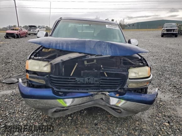 ✅ 1999 GMC Sierra 1500 SLE • VIN: 2GTEC19T5X1511041 • Lot: 95485885. Wystawiony na Copart z przebiegiem 272 118 mil. Bezpłatny archiwum sprzedaży aukcyjnych z USA i szczegółowy raport historii pojazdu na DreamBid. Zdjęcie 5.