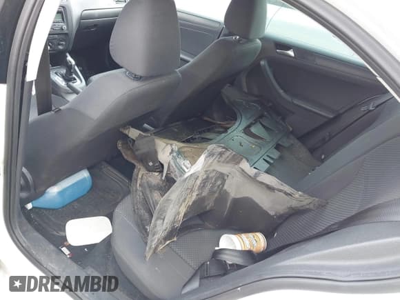 ✅ 2013 Volkswagen Jetta S • VIN: 3VW2K7AJ2DM236653 • Lot: 42163312. Listed on IAAI with 133,000 mi. Free auction sales archive from the USA and detailed vehicle history report at DreamBid. Image 11.