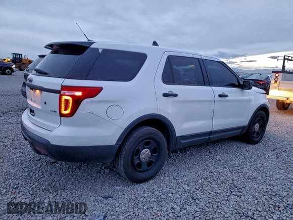 ✅ 2014 Ford Police Interceptor Utility • VIN: 1FM5K8AR3EGC02613 • Лот: 85443215. Опубликован ранее на Copart с пробегом 113 270 миль. Бесплатный доступ к архиву аукционных продаж из США и подробный отчёт об истории автомобиля на DreamBid. Изображение 4.