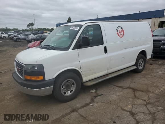 ✅ 2018 GMC Savana Cargo • VIN: 1GTW7AFG3J1906770 • Лот: 69760095. Опубликован ранее на Copart с пробегом 12 062 миль. Бесплатный доступ к архиву аукционных продаж из США и подробный отчёт об истории автомобиля на DreamBid. Изображение 1.