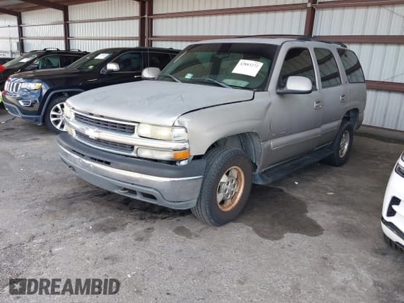 ✅ 2001 Chevrolet Tahoe LS • VIN: 1GNEK13T71J206740 • Lot: 42883272. Wystawiony na IAAI z przebiegiem 232 580 mil. Bezpłatny archiwum sprzedaży aukcyjnych z USA i szczegółowy raport historii pojazdu na DreamBid. Zdjęcie 2.