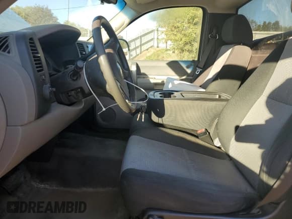 ✅ 2008 Chevrolet Silverado 1500 Work Truck • VIN: 1GCEC14X78Z225209 • Лот: 84298485. Опубликован ранее на Copart с пробегом 140 321 миль. Бесплатный доступ к архиву аукционных продаж из США и подробный отчёт об истории автомобиля на DreamBid. Изображение 7.