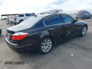 ✅ 2009 Hyundai Genesis • VIN: KMHGC46E99U017557 • Lot: 43324510. Wystawiony na IAAI z przebiegiem 276 635 mil. Bezpłatny archiwum sprzedaży aukcyjnych z USA i szczegółowy raport historii pojazdu na DreamBid. Zdjęcie 4.