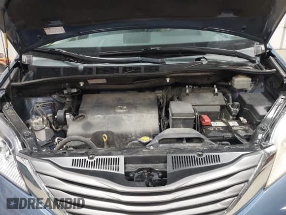 ✅ 2014 Toyota Sienna XLE • VIN: 5TDYK3DCXES516227 • Lot: 42676534. Listed on IAAI with 76,522 mi. Free auction sales archive from the USA and detailed vehicle history report at DreamBid. Image 10.