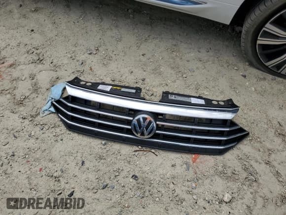 ✅ 2019 Volkswagen Jetta S • VIN: 3VWC57BU9KM032143 • Lot: 52673515. Listed on Copart with 89,236 mi. Free auction sales archive from the USA and detailed vehicle history report at DreamBid. Image 12.