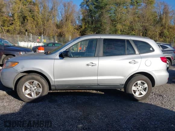 2009 Hyundai Santa Fe GLS с VIN 5NMSG73D39H298150, выставлен на аукционе IAAI как лот 43514033 с пробегом 197 588 миль миль и . История ставок и продаж доступна на DreamBid. Изображение 14.