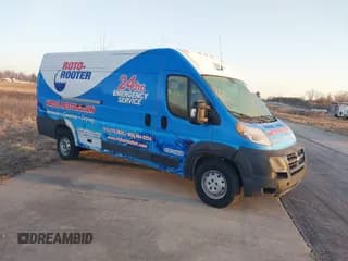 ✅ 2017 Ram ProMaster Cargo • VIN: 3C6URVJG0HE543522 • Lot: 41792212. Listed on IAAI with 165,974 mi. Free auction sales archive from the USA and detailed vehicle history report at DreamBid. Image 1.