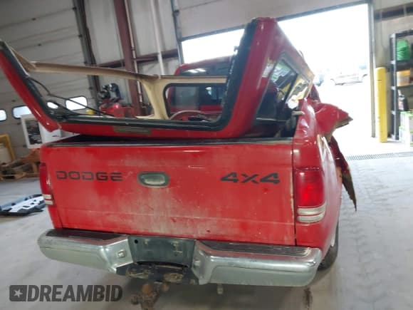 ✅ 2000 Dodge Dakota Sport • VIN: 1B7GG2AN5YS793828 • Lot: 41955863. Wystawiony na IAAI z przebiegiem 267 861 mil. Bezpłatny archiwum sprzedaży aukcyjnych z USA i szczegółowy raport historii pojazdu na DreamBid. Zdjęcie 16.