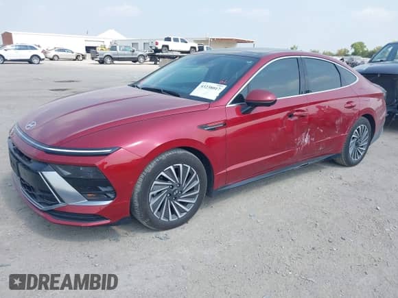 ✅ 2025 Hyundai Sonata Limited • VIN: KMHL54JJ8SA109599 • Lot: 43238017. Listed on IAAI with 20,546 mi. Free auction sales archive from the USA and detailed vehicle history report at DreamBid. Image 17.