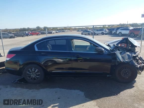 ✅ 2010 Honda Accord LX • VIN: 1HGCP2F35AA141066 • Lot: 43689485. Listed on IAAI with 176,159 mi. Free auction sales archive from the USA and detailed vehicle history report at DreamBid. Image 13.