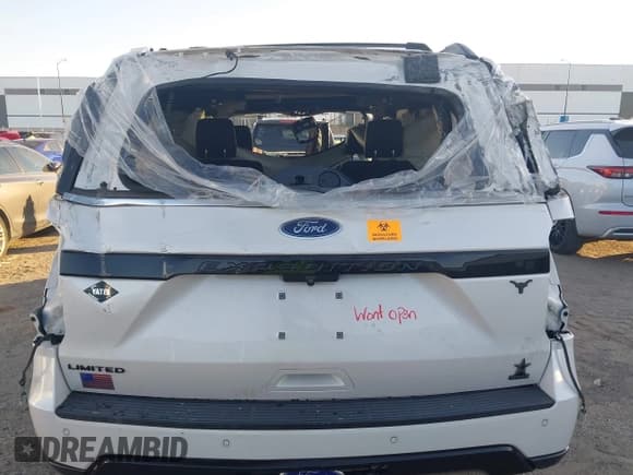 ✅ 2019 Ford Expedition Limited • VIN: 1FMJU2AT9KEA52631 • Lot: 43645090. Listed on IAAI with 96,466 mi. Free auction sales archive from the USA and detailed vehicle history report at DreamBid. Image 15.