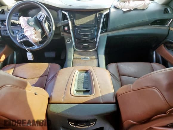 ✅ 2015 Cadillac Escalade Premium • VIN: 1GYS4NKJ7FR531596 • Lot: 81058705. Wystawiony na Copart z przebiegiem Nie podano. Bezpłatny archiwum sprzedaży aukcyjnych z USA i szczegółowy raport historii pojazdu na DreamBid. Zdjęcie 8.