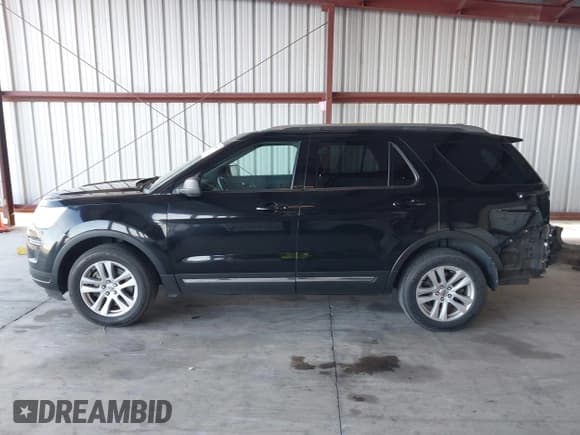 ✅ 2018 Ford Explorer XLT • VIN: 1FM5K8DH8JGA89092 • Lot: 43415973. Wystawiony na IAAI z przebiegiem 160 263 mil. Bezpłatny archiwum sprzedaży aukcyjnych z USA i szczegółowy raport historii pojazdu na DreamBid. Zdjęcie 15.