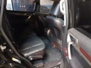 ✅ 2018 Lexus GX 460 • VIN: JTJBM7FXXJ5190675 • Lot: 42451879. Wystawiony na IAAI z przebiegiem 82 875 mil. Bezpłatny archiwum sprzedaży aukcyjnych z USA i szczegółowy raport historii pojazdu na DreamBid. Zdjęcie 8.