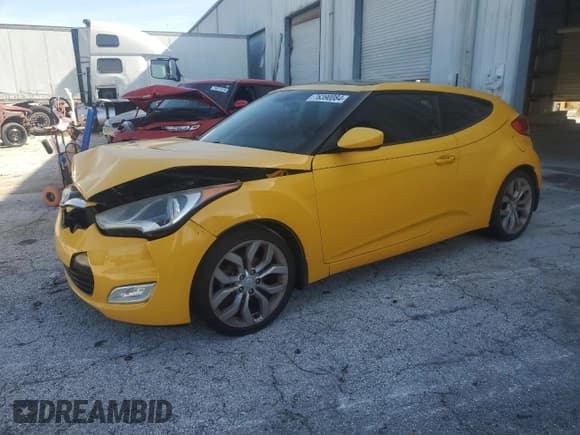 ✅ 2015 Hyundai Veloster • VIN: KMHTC6AD2FU239717 • Lot: 76390084. Wystawiony na Copart z przebiegiem 127 926 mil. Bezpłatny archiwum sprzedaży aukcyjnych z USA i szczegółowy raport historii pojazdu na DreamBid. Zdjęcie 1.