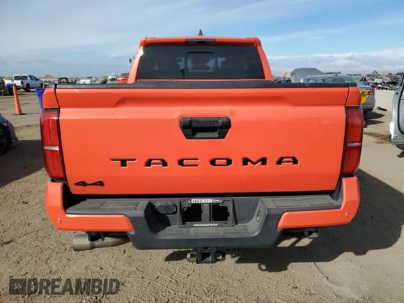 ✅ 2024 Toyota Tacoma TRD Sport • VIN: 3TYLB5JN2RT009473 • Lot: 90295755. Listed on Copart with 33,812 mi. Free auction sales archive from the USA and detailed vehicle history report at DreamBid. Image 6.