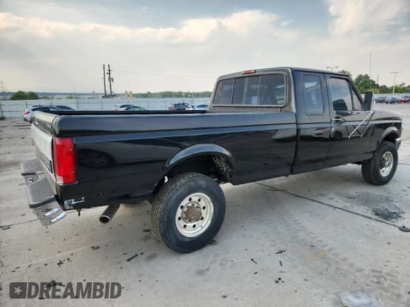 ✅ 1995 Ford F-250 • VIN: 1FTHX26G2SKA09000 • Лот: 69957715. Опубликован ранее на Copart с пробегом Не указан. Бесплатный доступ к архиву аукционных продаж из США и подробный отчёт об истории автомобиля на DreamBid. Изображение 3.