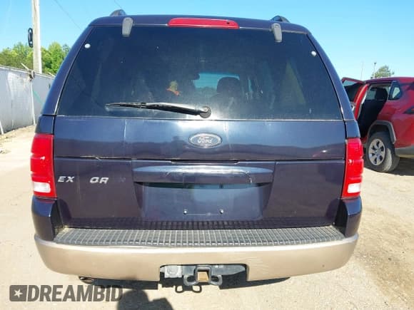 ✅ 2002 Ford Explorer Eddie Bauer • VIN: 1FMZU64W62ZB37029 • Lot: 42318856. Wystawiony na IAAI z przebiegiem 234 087 mil. Bezpłatny archiwum sprzedaży aukcyjnych z USA i szczegółowy raport historii pojazdu na DreamBid. Zdjęcie 6.