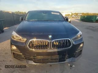 ✅ 2020 BMW X2 sDrive28i • VIN: WBXYH9C07L5P73313 • Lot: 89856845. Wystawiony na Copart z przebiegiem 61 165 mil. Bezpłatny archiwum sprzedaży aukcyjnych z USA i szczegółowy raport historii pojazdu na DreamBid. Zdjęcie 5.