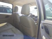 ✅ 2005 Ford Escape Limited • VIN: 1FMYU04105KA82832 • Lot: 42973149. Wystawiony na IAAI z przebiegiem 97 992 mil. Bezpłatny archiwum sprzedaży aukcyjnych z USA i szczegółowy raport historii pojazdu na DreamBid. Zdjęcie 8.