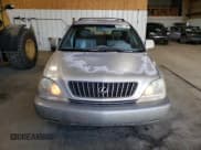 ✅ 2000 Lexus RX 300 • VIN: JT6GF10U0Y0046629 • Lot: 63466555. Listed on Copart with 205,336 mi. Free auction sales archive from the USA and detailed vehicle history report at DreamBid. Image 5.