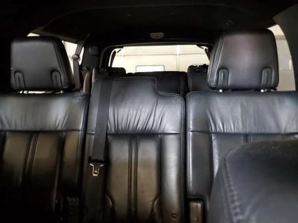 ✅ 2016 Lincoln Navigator Select • VIN: 5LMJJ3JT2GEL00530 • Lot: 81004975. Listed on Copart with 138,932 mi. Free auction sales archive from the USA and detailed vehicle history report at DreamBid. Image 10.