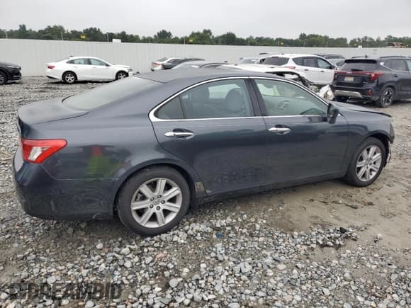 ✅ 2007 Lexus ES 330 • VIN: JTHBJ46G772080511 • Lot: 67863535. Listed on Copart with 185,571 mi. Free auction sales archive from the USA and detailed vehicle history report at DreamBid. Image 3.
