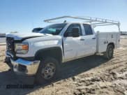 ✅ 2019 GMC Sierra 1500 • VIN: 2GD21NEG5K1135468 • Лот: 84956184. Опубликован ранее на Copart с пробегом 129 641 миль. Бесплатный доступ к архиву аукционных продаж из США и подробный отчёт об истории автомобиля на DreamBid. Изображение 1.