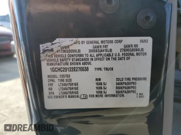 ✅ 2002 Chevrolet Silverado 2500HD LS • VIN: 1GCHC29122E276638 • Lot: 79489483. Wystawiony na Copart z przebiegiem 127 992 mil. Bezpłatny archiwum sprzedaży aukcyjnych z USA i szczegółowy raport historii pojazdu na DreamBid. Zdjęcie 12.