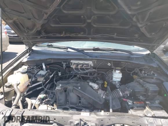 2006 Mercury Mariner Luxury с VIN 4M2YU56186KJ01007, выставлен на аукционе IAAI как лот 42374980 с пробегом 157 209 миль миль и . История ставок и продаж доступна на DreamBid. Изображение 10.