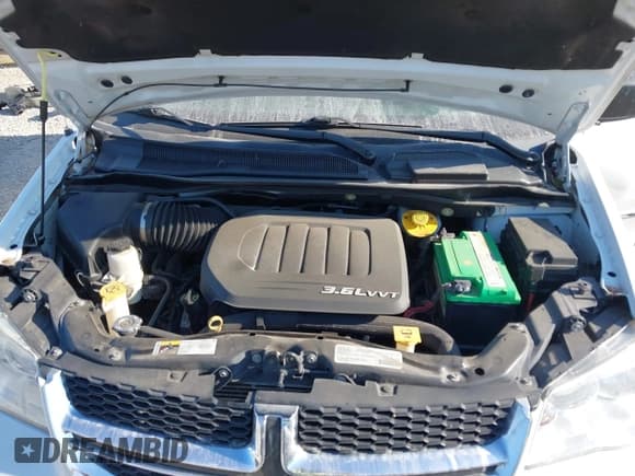 ✅ 2017 Dodge Grand Caravan SE • VIN: 2C4RDGBG2HR612880 • Lot: 43218794. Wystawiony na IAAI z przebiegiem 132 005 mil. Bezpłatny archiwum sprzedaży aukcyjnych z USA i szczegółowy raport historii pojazdu na DreamBid. Zdjęcie 10.