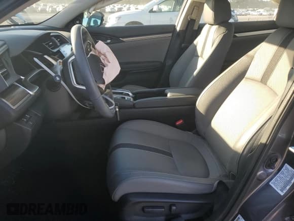 ✅ 2021 Honda Civic Touring • VIN: 19XFC1F95ME003941 • Lot: 89483625. Listed on Copart with 8,147 mi. Free auction sales archive from the USA and detailed vehicle history report at DreamBid. Image 7.