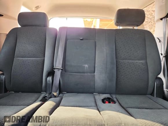 ✅ 2007 Chevrolet Tahoe LS • VIN: 1GNFC13C47J380954 • Lot: 81503455. Listed on Copart with 205,384 mi. Free auction sales archive from the USA and detailed vehicle history report at DreamBid. Image 10.