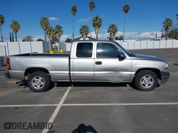 ✅ 2000 Chevrolet Silverado 1500 LS • VIN: 1GCEC19T9YZ332848 • Lot: 41949847. Listed on IAAI with 201,214 mi. Free auction sales archive from the USA and detailed vehicle history report at DreamBid. Image 13.