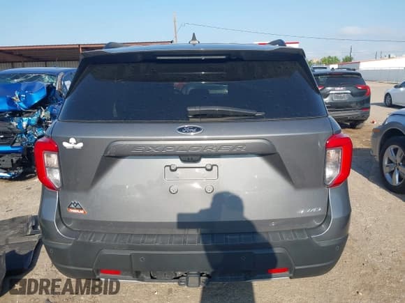 ✅ 2023 Ford Explorer Timberline • VIN: 1FMSK8JH4PGB15123 • Lot: 42930958. Listed on IAAI with 6,851 mi. Free auction sales archive from the USA and detailed vehicle history report at DreamBid. Image 17.