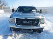 ✅ 2011 GMC Sierra 2500HD SLT • VIN: 1GT121C81BF180823 • Lot: 41565516. Listed on IAAI with 241,220 mi. Free auction sales archive from the USA and detailed vehicle history report at DreamBid. Image 13.