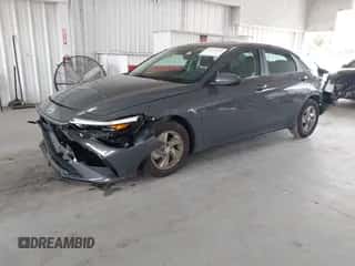 2025 Hyundai Elantra SE with VIN KMHLL4DGXSU980119, listed as a IAAI auction lot 43179310 with 3,111 mi miles and . Bid and sale history available at DreamBid. Image 2.