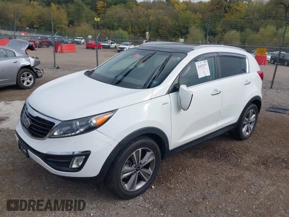 ✅ 2014 Kia Sportage SX • VIN: KNDPCCA61E7597877 • Lot: 43475377. Wystawiony na IAAI z przebiegiem 88 914 mil. Bezpłatny archiwum sprzedaży aukcyjnych z USA i szczegółowy raport historii pojazdu na DreamBid. Zdjęcie 18.