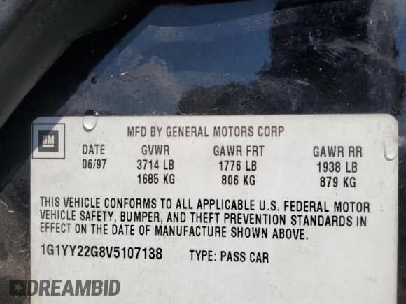 ✅ 1997 Chevrolet Corvette • VIN: 1G1YY22G8V5107138 • Lot: 70486084. Wystawiony na Copart z przebiegiem 231 965 mil mil. Skorzystaj z bezpłatnego archiwum sprzedaży aukcyjnych z USA i zobacz szczegółowy raport historii pojazdu na DreamBid. Zdjęcie 13.