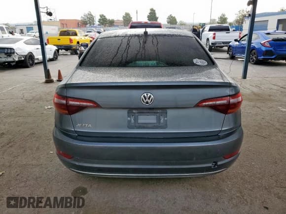 ✅ 2019 Volkswagen Jetta S • VIN: 3VWC57BU8KM154301 • Lot: 86467835. Wystawiony na Copart z przebiegiem 110 368 mil. Bezpłatny archiwum sprzedaży aukcyjnych z USA i szczegółowy raport historii pojazdu na DreamBid. Zdjęcie 6.