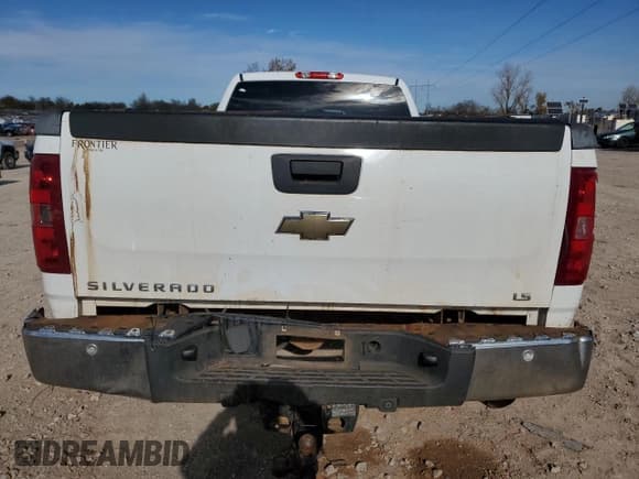 ✅ 2013 Chevrolet Silverado 2500HD LT • VIN: 1GC2CXCG5DZ243953 • Lot: 84296934. Wystawiony na Copart z przebiegiem Nie podano. Bezpłatny archiwum sprzedaży aukcyjnych z USA i szczegółowy raport historii pojazdu na DreamBid. Zdjęcie 6.