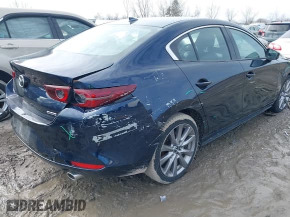 ✅ 2019 Mazda 3 Premium • VIN: 3MZBPAEM7KM100955 • Lot: 41640841. Listed on IAAI with 43,382 mi. Free auction sales archive from the USA and detailed vehicle history report at DreamBid. Image 6.