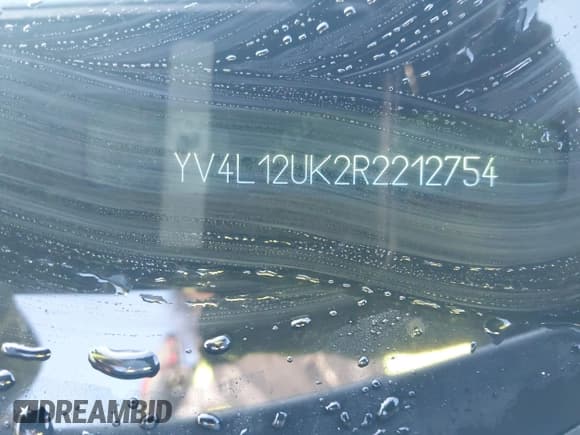 ✅ 2024 Volvo XC40 Core Bright Theme • VIN: YV4L12UK2R2212754 • Lot: 41650426. Listed on IAAI with 15,257 mi. Free auction sales archive from the USA and detailed vehicle history report at DreamBid. Image 9.