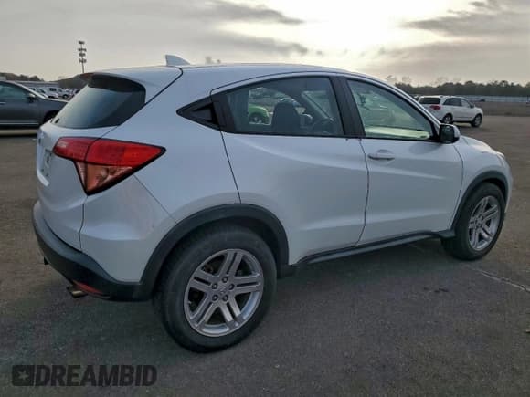 ✅ 2016 Honda HR-V LX • VIN: 3CZRU5G36GM726634 • Lot: 92406855. Wystawiony na Copart z przebiegiem 104 092 mil. Bezpłatny archiwum sprzedaży aukcyjnych z USA i szczegółowy raport historii pojazdu na DreamBid. Zdjęcie 3.