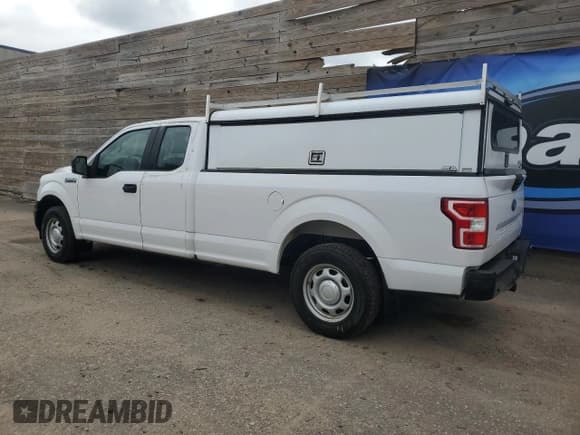 ✅ 2019 Ford F-150 XL • VIN: 1FTEX1C53KKE40414 • Lot: 71934145. Wystawiony na Copart z przebiegiem 49 545 mil. Bezpłatny archiwum sprzedaży aukcyjnych z USA i szczegółowy raport historii pojazdu na DreamBid. Zdjęcie 2.