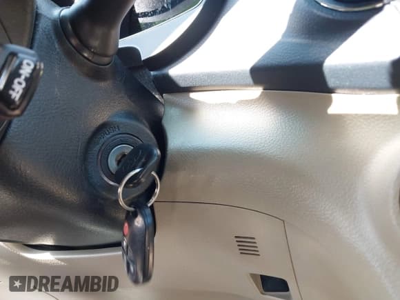 ✅ 2013 Toyota Highlander SE • VIN: 5TDZK3EH4DS135406 • Лот: 43170302. Опубликован ранее на IAAI с пробегом 238 486 миль. Бесплатный доступ к архиву аукционных продаж из США и подробный отчёт об истории автомобиля на DreamBid. Изображение 11.