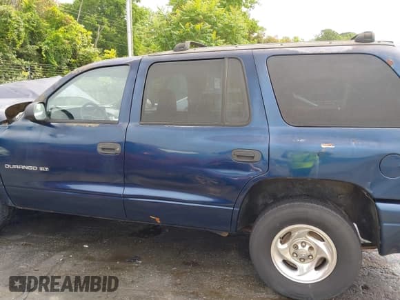 ✅ 1999 Dodge Durango • VIN: 1B4HR28Y8XF711402 • Lot: 42265853. Wystawiony na IAAI z przebiegiem 294 245 mil. Bezpłatny archiwum sprzedaży aukcyjnych z USA i szczegółowy raport historii pojazdu na DreamBid. Zdjęcie 14.